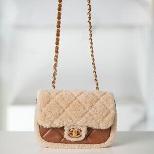 Classic CHANEL Bag: A Stylish and Versatile Choice for Elegance